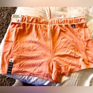 Xxxl Womans Shorts! Reebock New Peach Relaxed Shorts. Tags attached